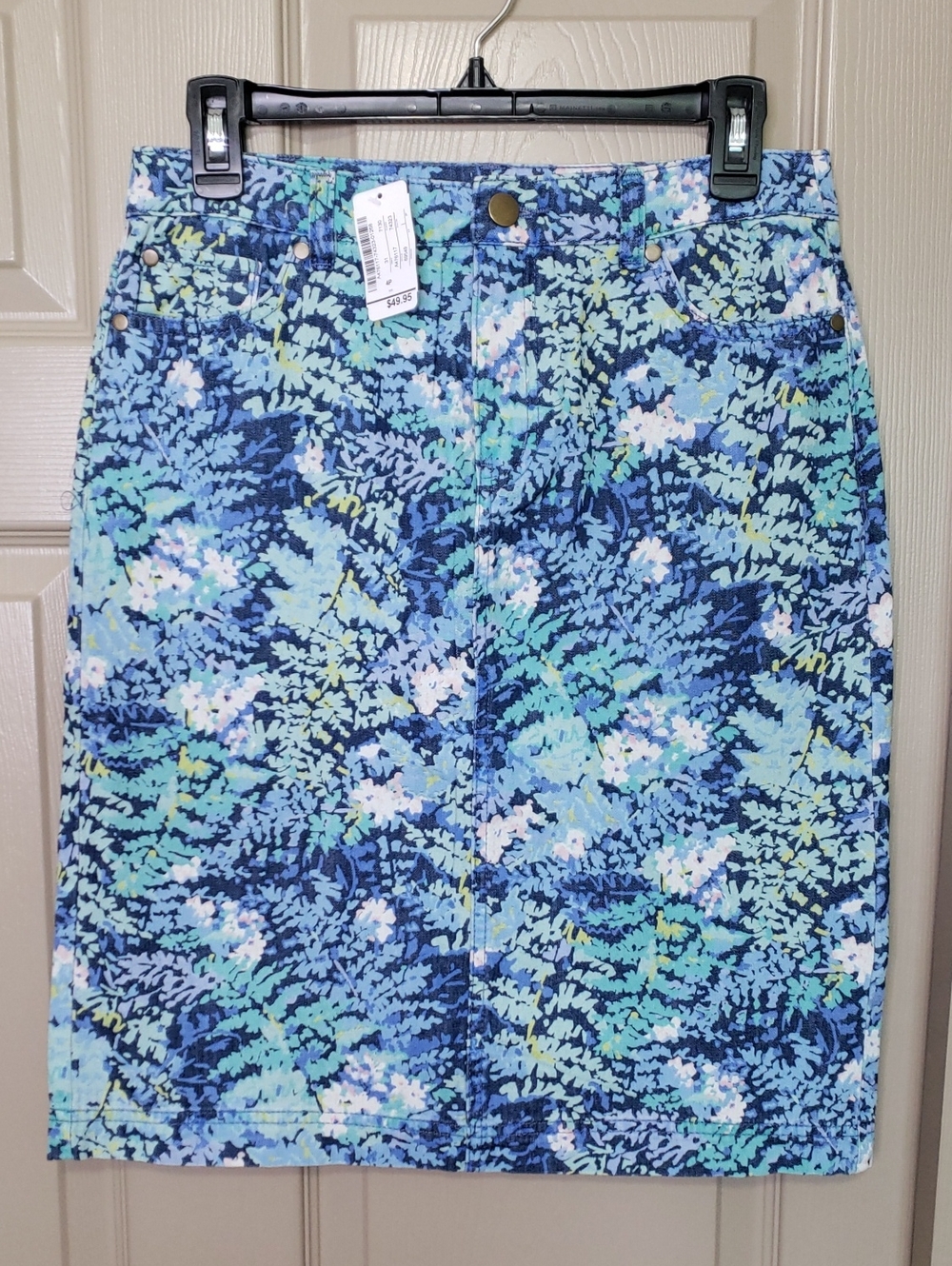 NWT Christopher & Banks Petite Blue Floral Print Denim Skirt Size 4 Petite